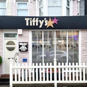 Tiffy'S Place (Adults Only)
